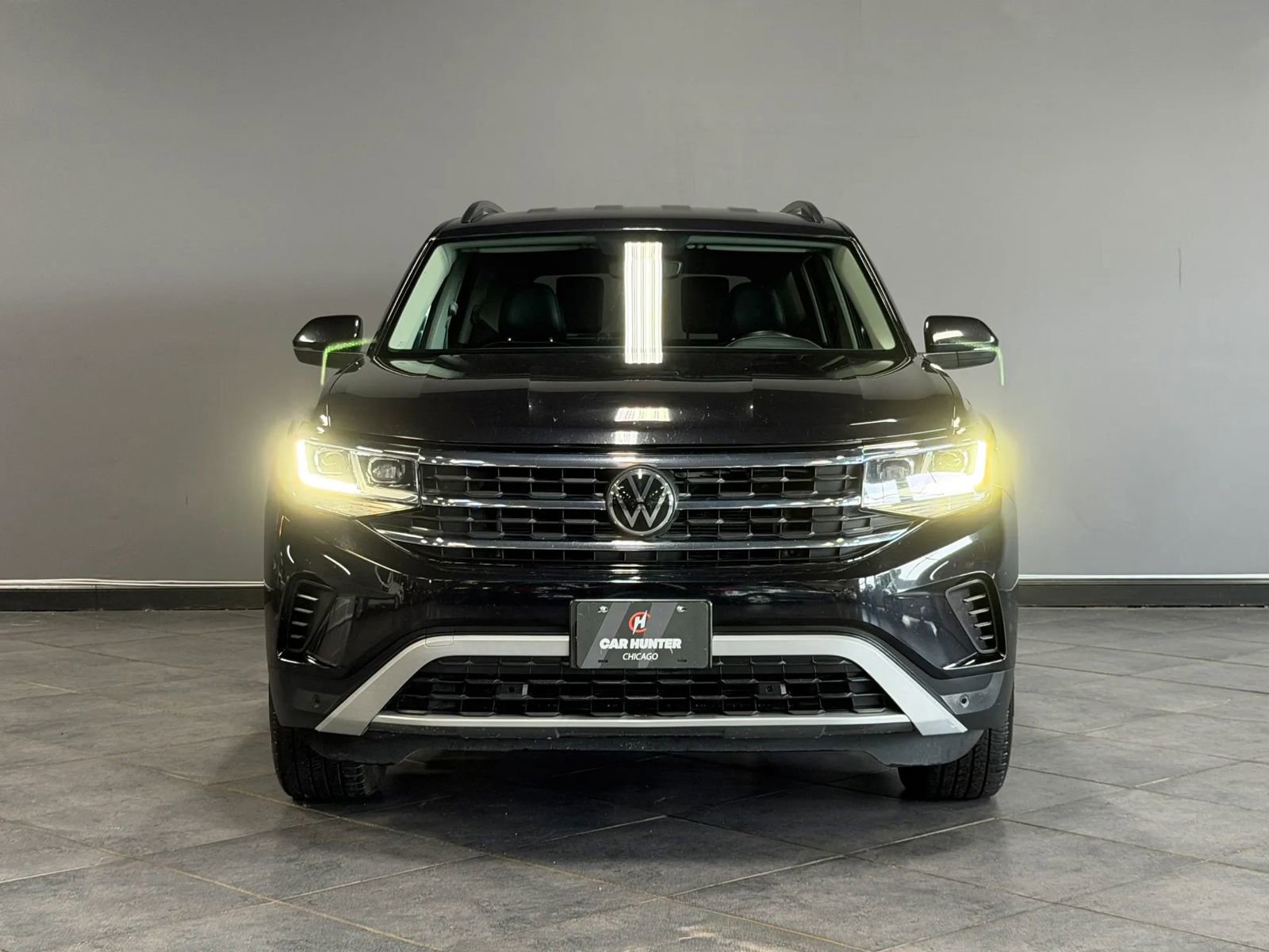 Used 2021 Volkswagen Atlas SE w/ Towing Package FWD image 3