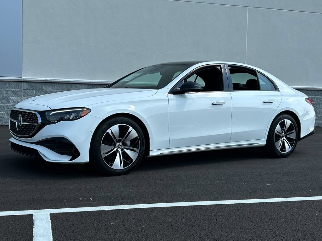 New 2026 Mercedes-Benz E 350 4MATIC Sedan image 1