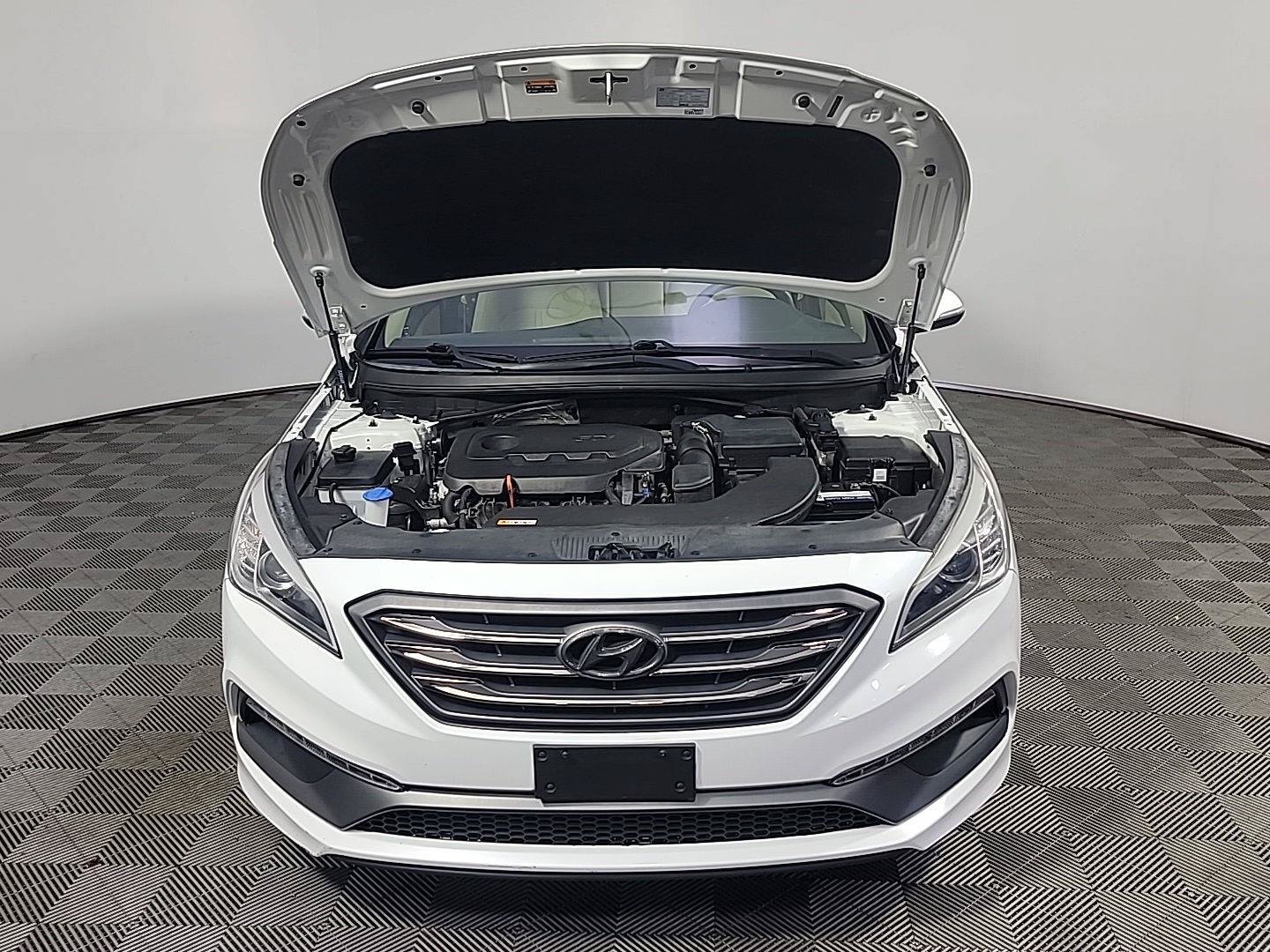 Used 2017 Hyundai Sonata Sport FWD image 13