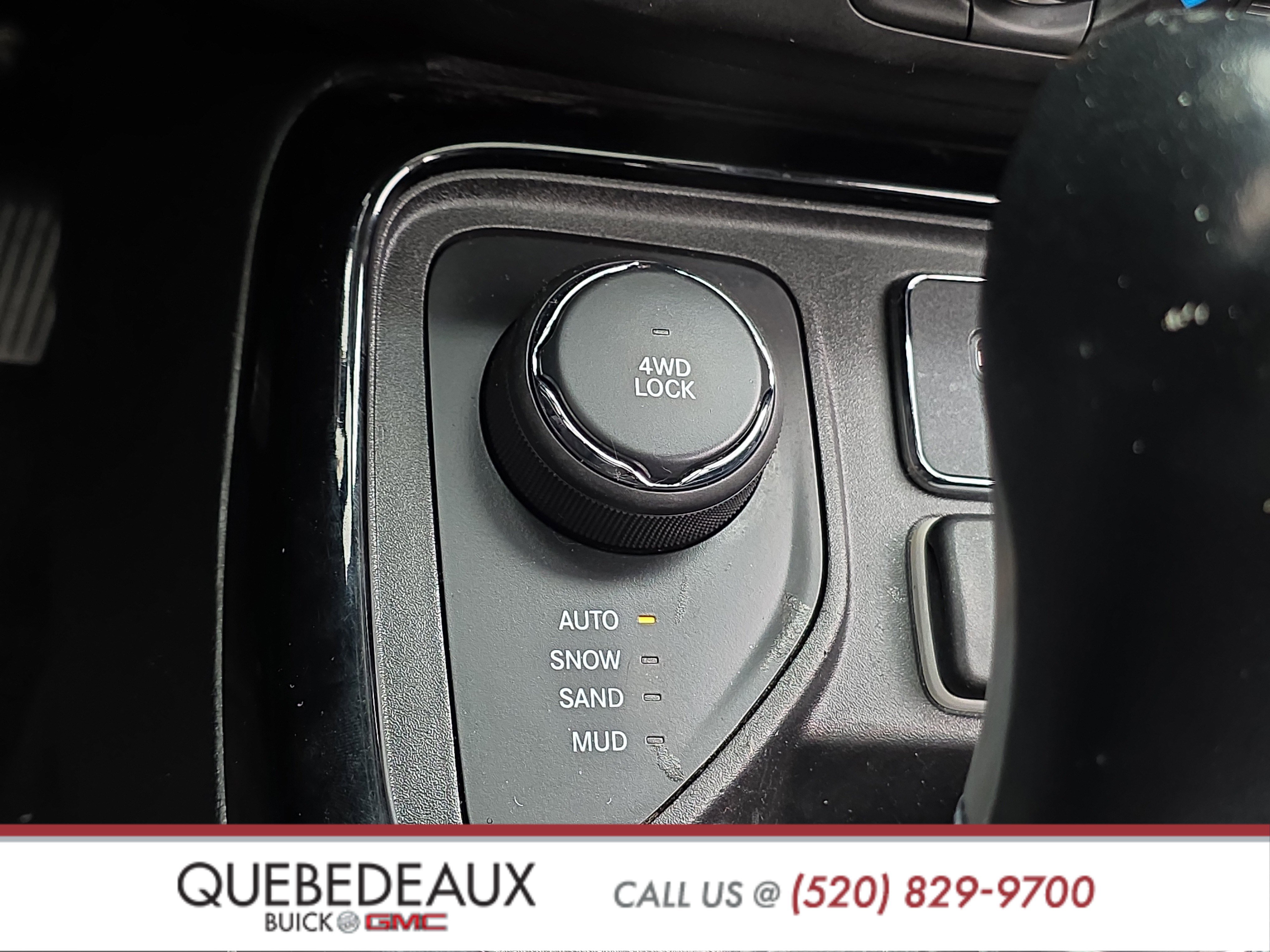 Used 2017 Jeep Compass Limited AWD/4WD image 19