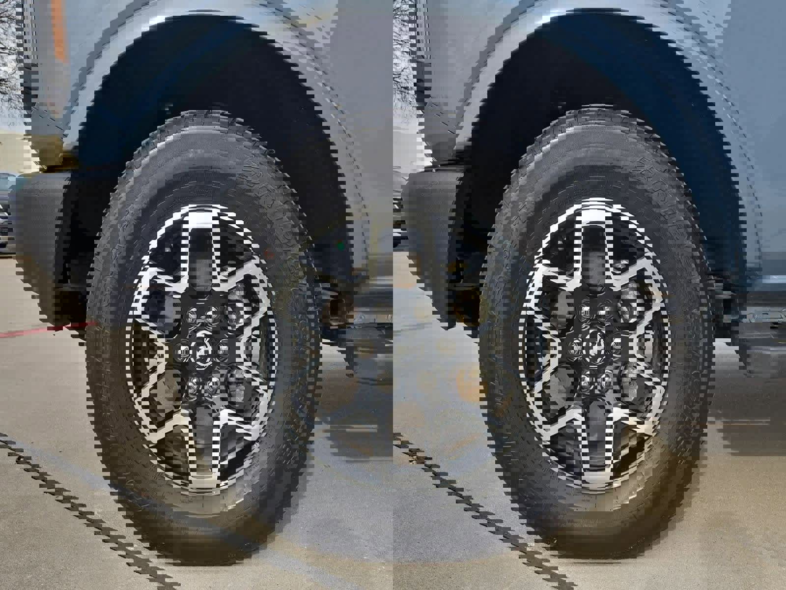 Used 2023 Ford Bronco Outer Banks image 13