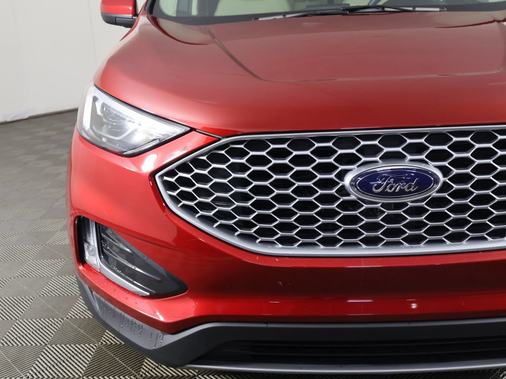 Used 2024 Ford Edge SEL w/ Convenience Package image 11