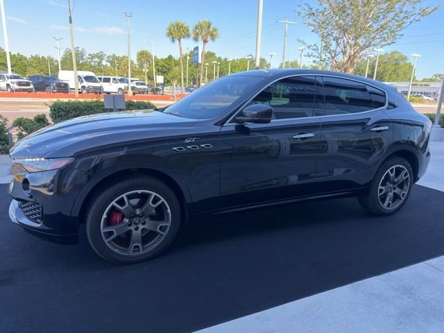 Used 2023 Maserati Levante GT AWD/4WD image 2