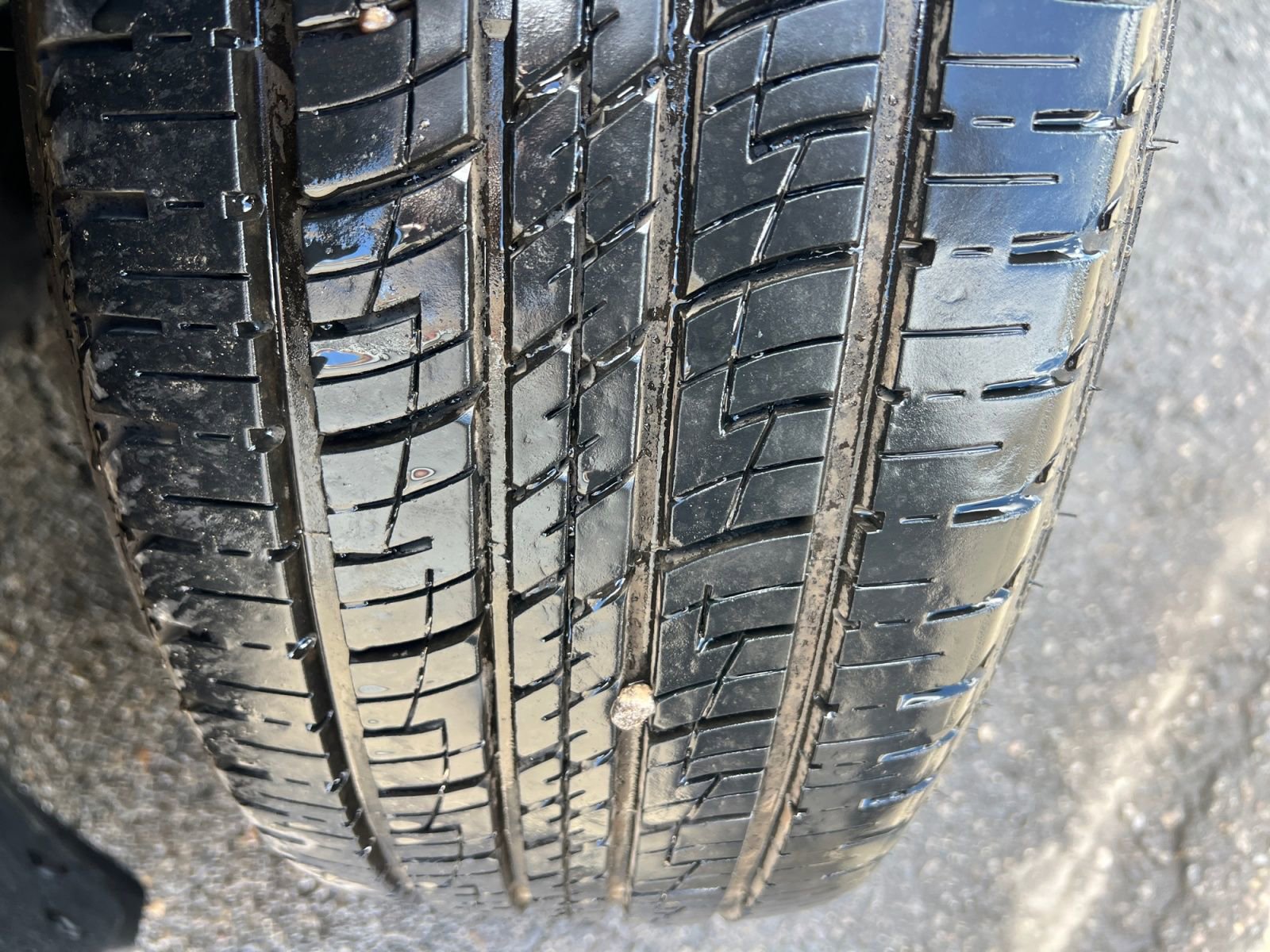 Used 2021 Ford Escape SE w/ SE Sport Appearance Package FWD image 32