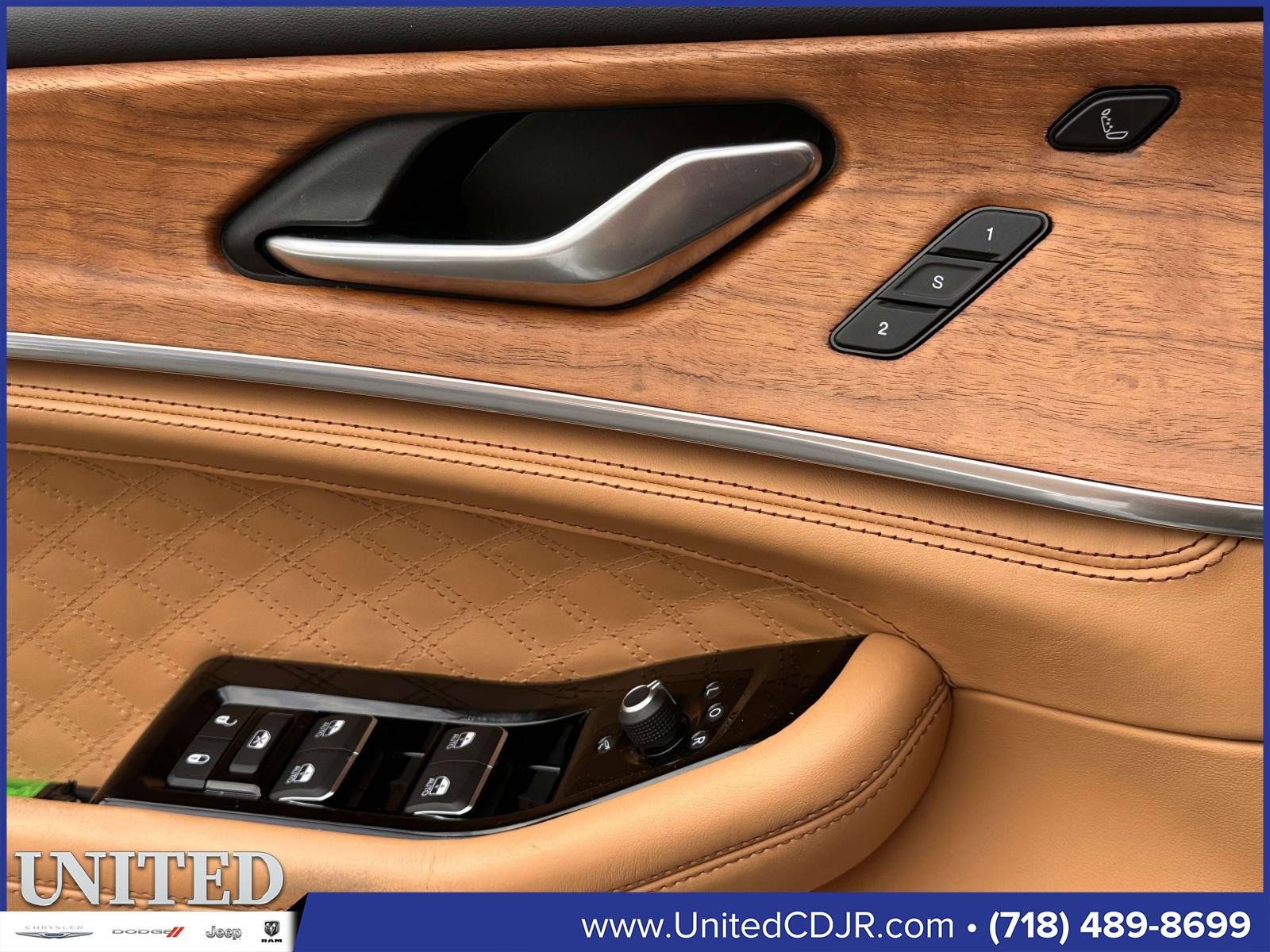 Used 2022 Jeep Grand Cherokee Summit image 10