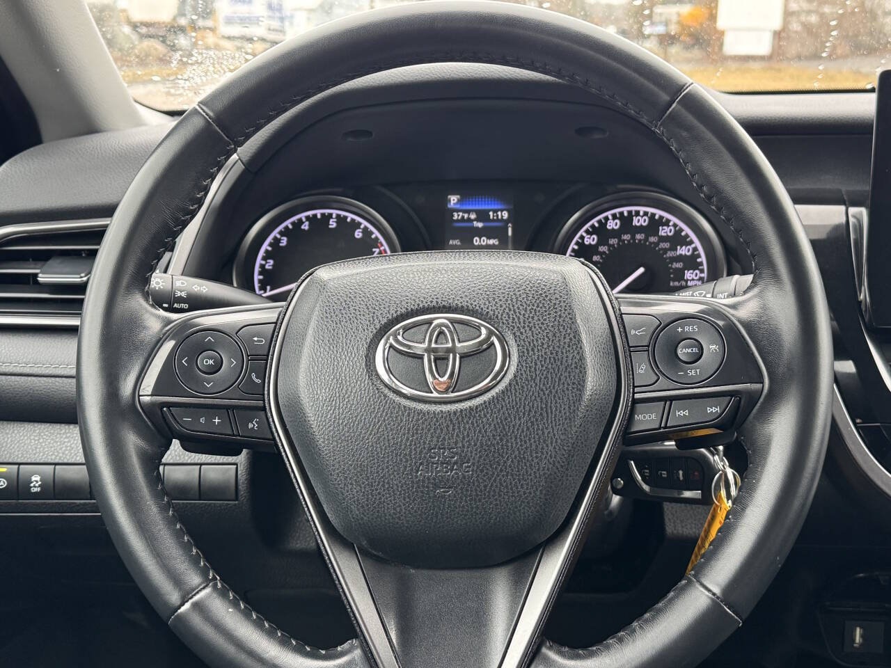 Used 2021 Toyota Camry SE FWD image 19