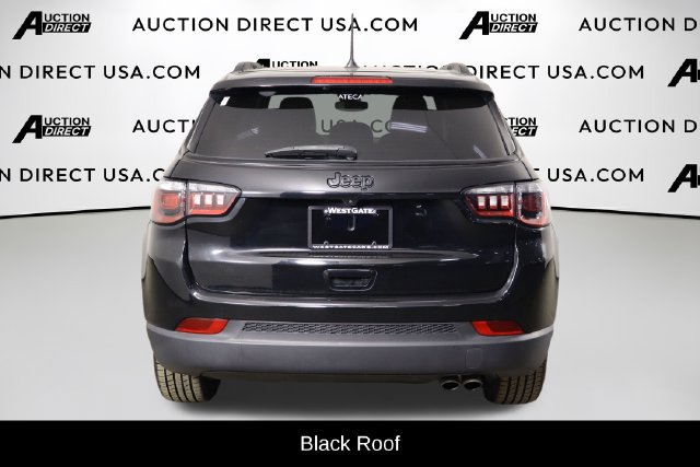 Used 2022 Jeep Compass Latitude FWD image 3