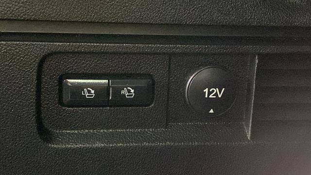 Used 2017 Lincoln MKX Select w/ Select Plus Package AWD/4WD image 39