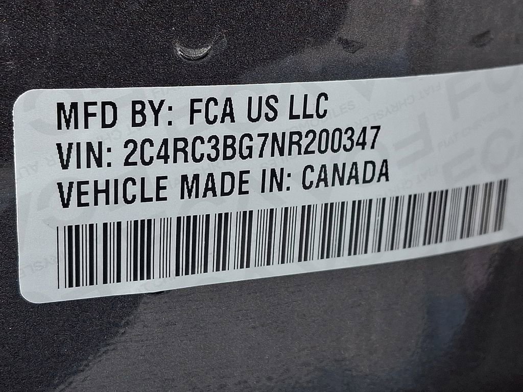 Used 2022 Chrysler Pacifica Touring-L AWD/4WD image 31