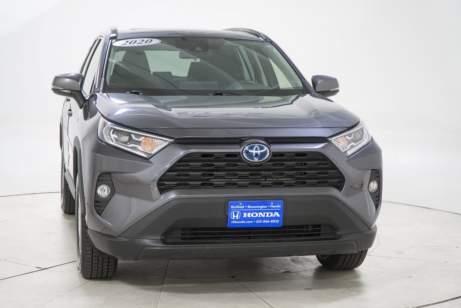 Used 2020 Toyota RAV4 XLE w/ Convenience Package AWD/4WD image 17