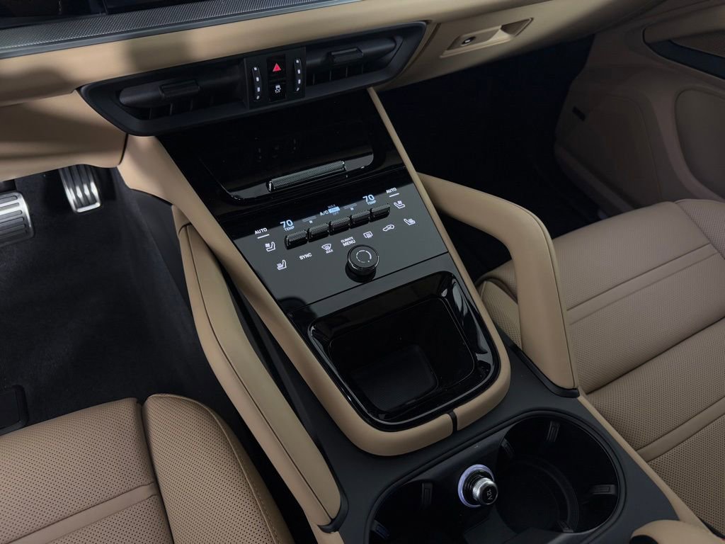 New 2026 Porsche Cayenne S image 24