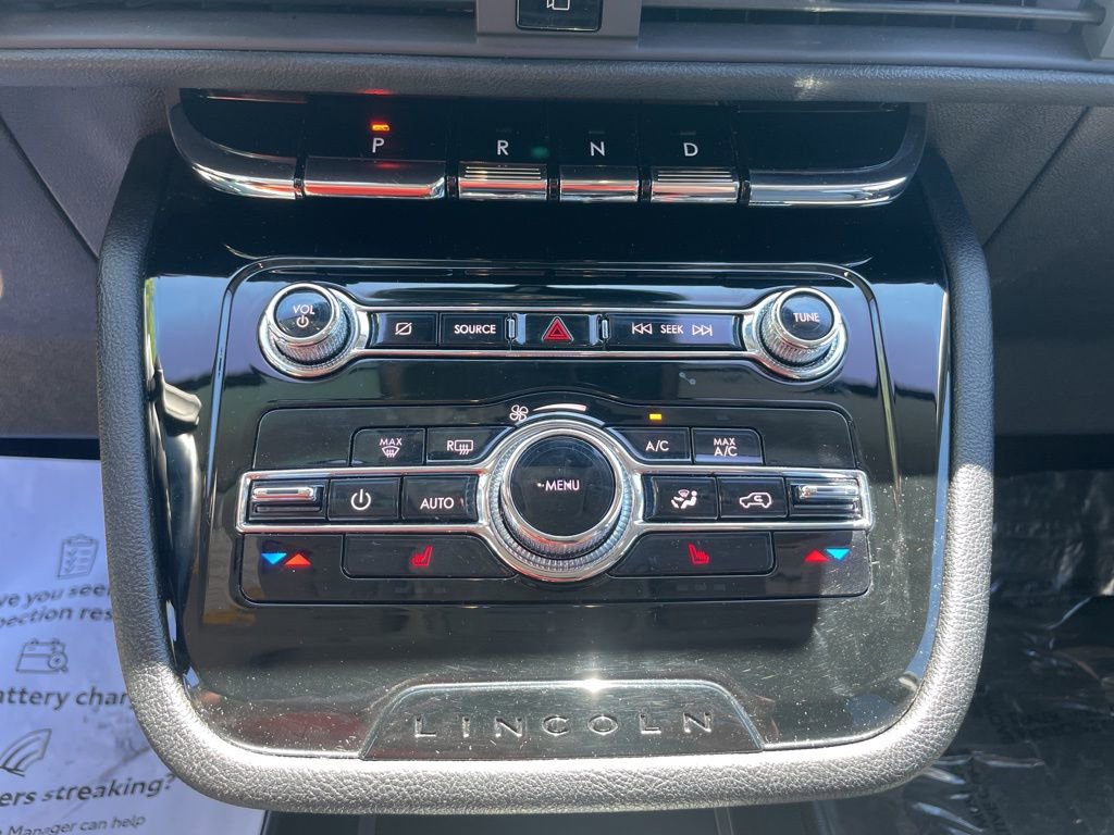 Used 2022 Lincoln Corsair Reserve AWD/4WD image 21