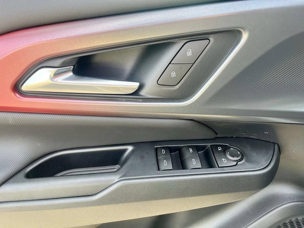 New 2026 Chevrolet Equinox EV RS w/ LPO, All-Weather Mat Package FWD image 10