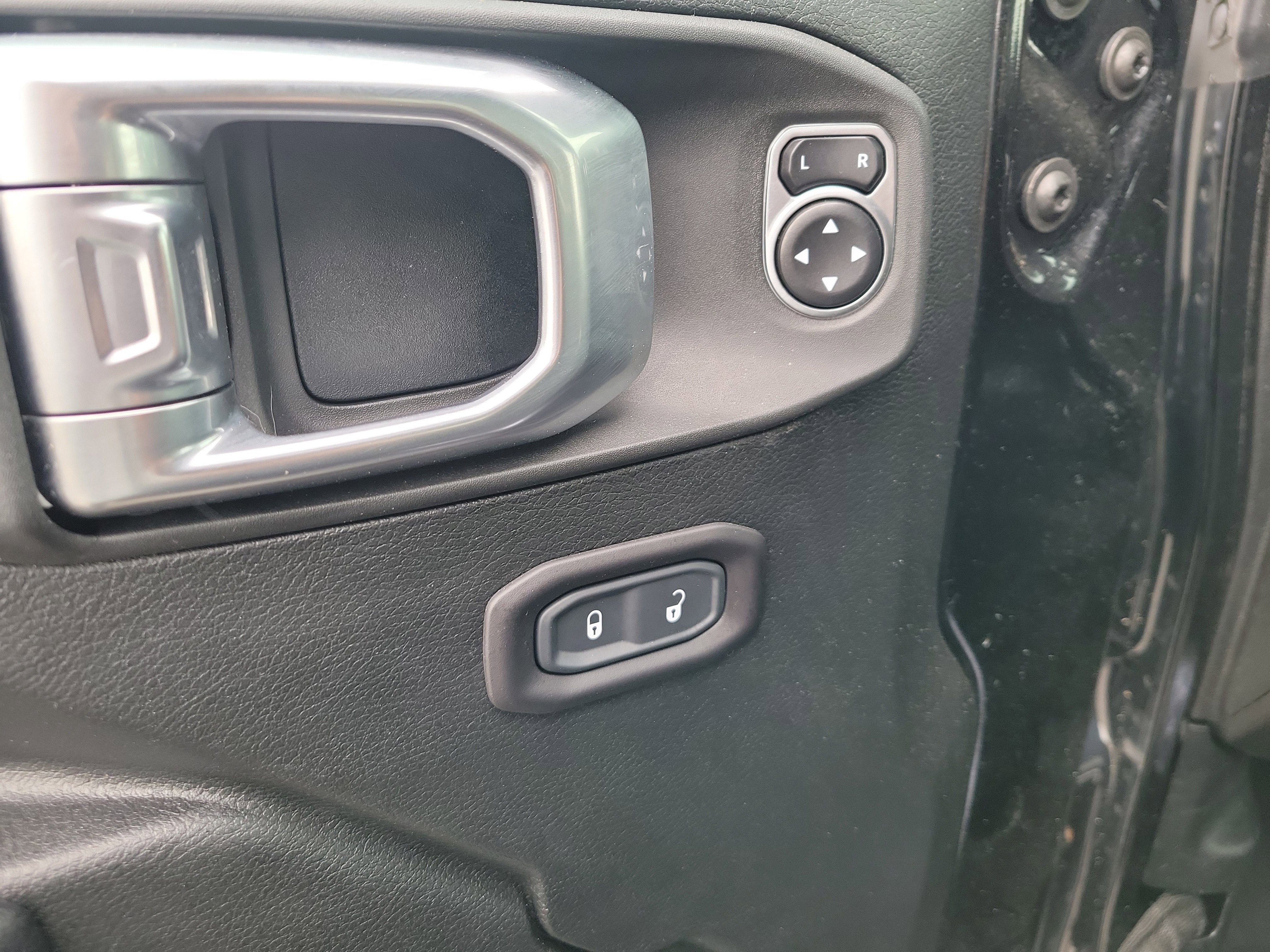 Used 2020 Jeep Wrangler Unlimited Sport S image 20