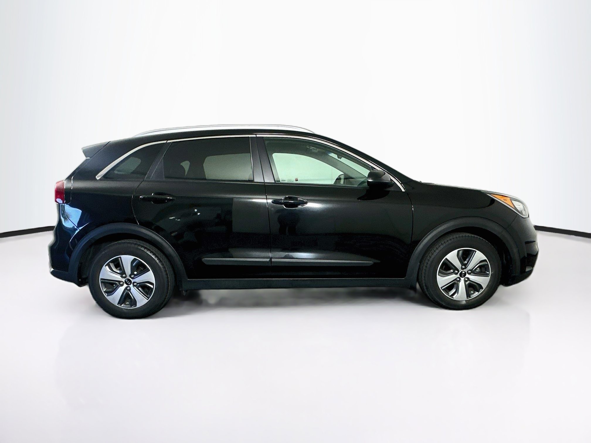 Used 2019 Kia Niro LX FWD image 10