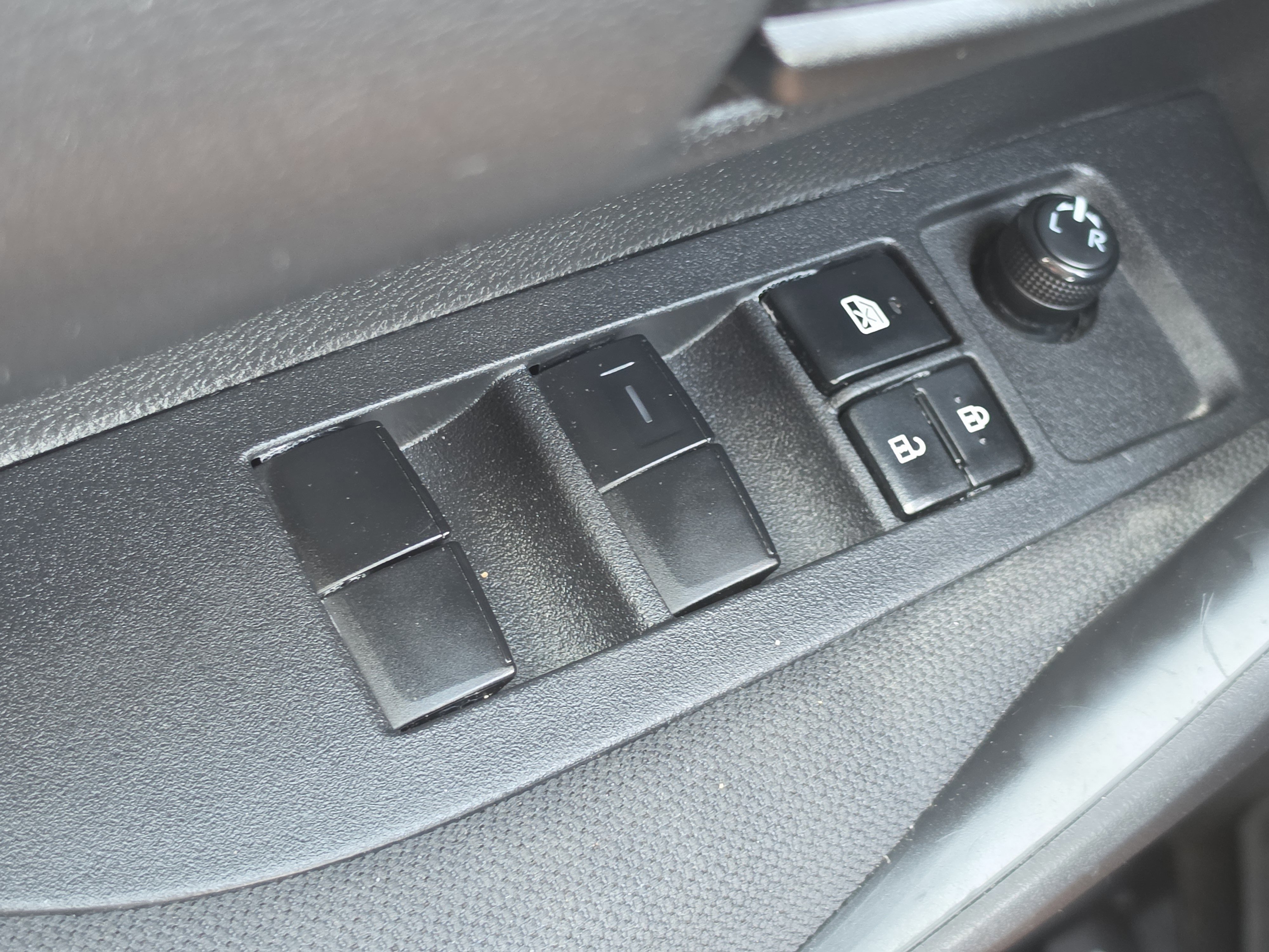 Used 2023 Toyota Corolla LE FWD image 13