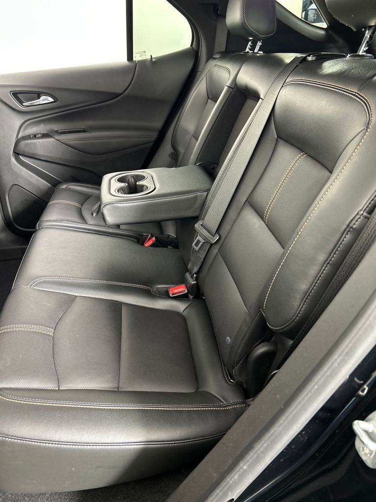 Used 2023 Chevrolet Equinox Premier image 17
