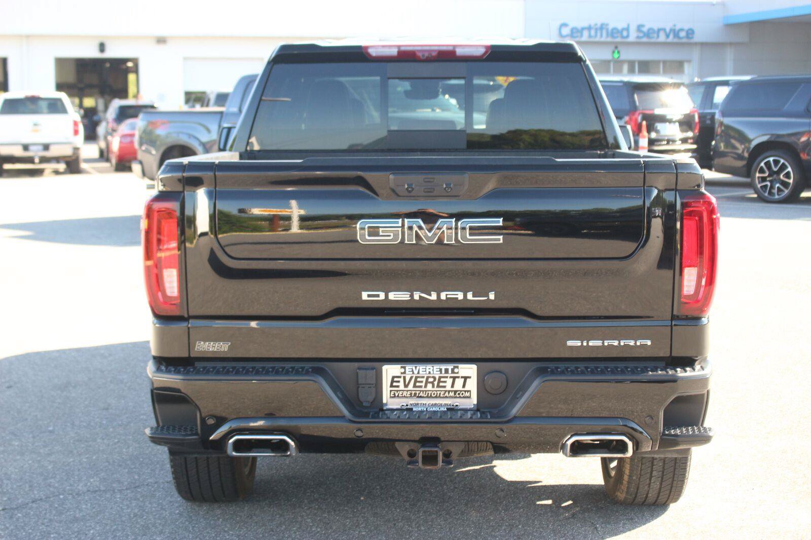 Used 2024 GMC Sierra 1500 Denali Ultimate AWD/4WD image 6
