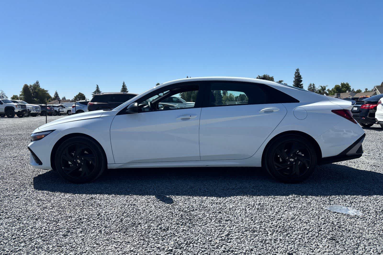 Used 2026 Hyundai Elantra Sport FWD image 6