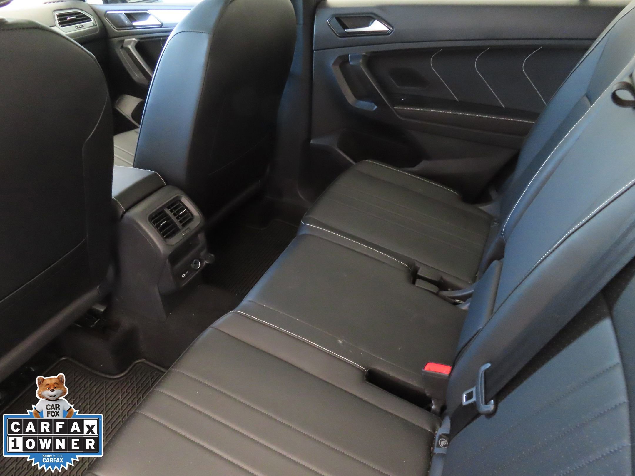 Used 2023 Volkswagen Tiguan SE R-Line image 24