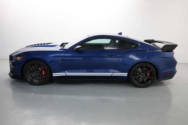Used 2022 Ford Mustang Shelby GT500 w/ Carbon Fiber Track Pack RWD image 59