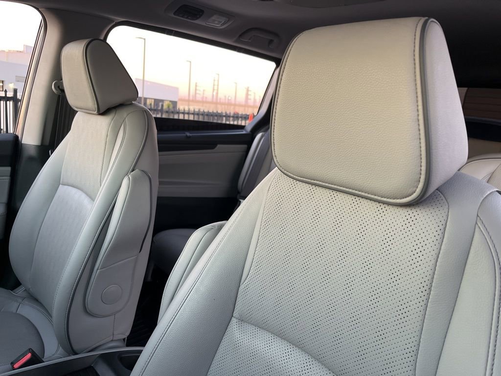 Certified 2024 Honda Odyssey Elite image 26