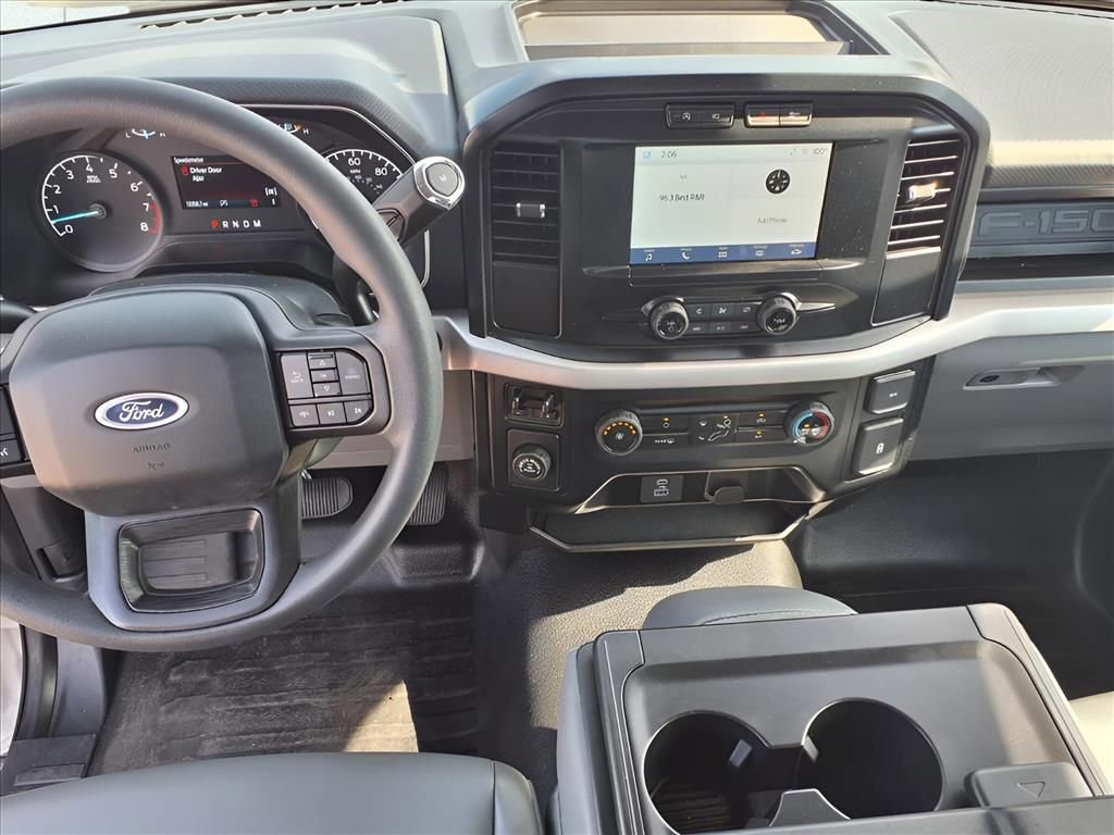 Used 2023 Ford F150 XL w/ Trailer Tow Package RWD image 5