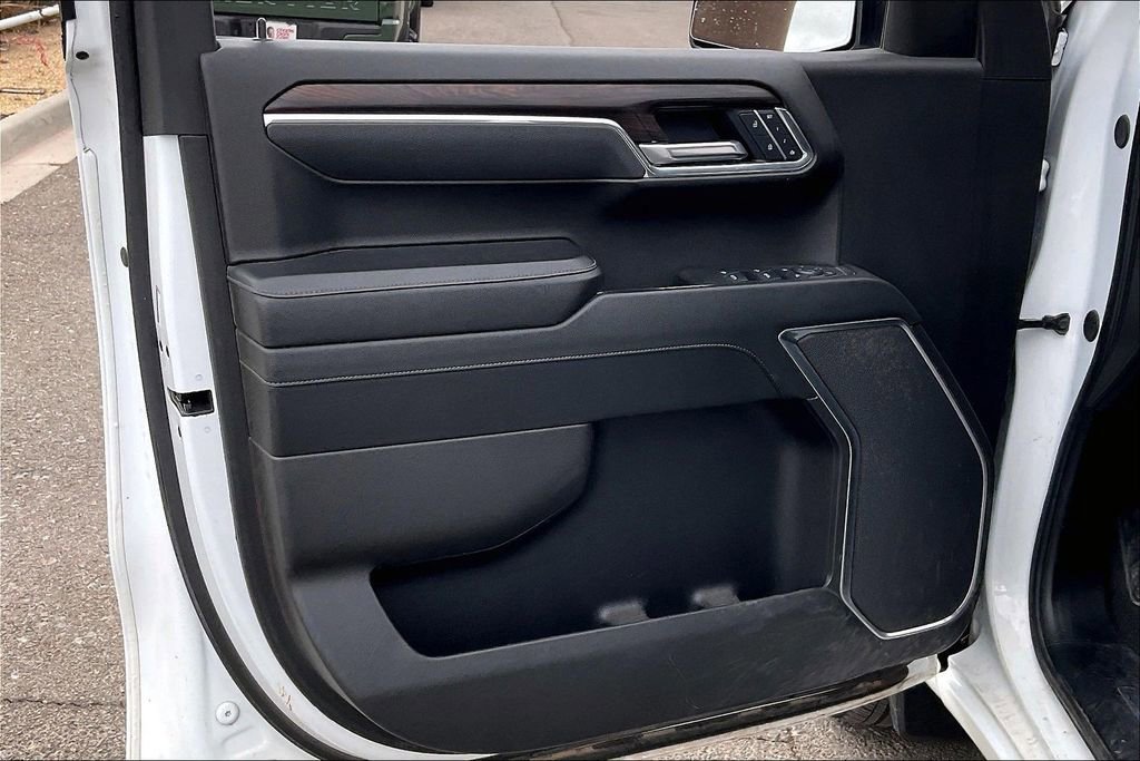 Used 2025 GMC Sierra 1500 SLT RWD image 22