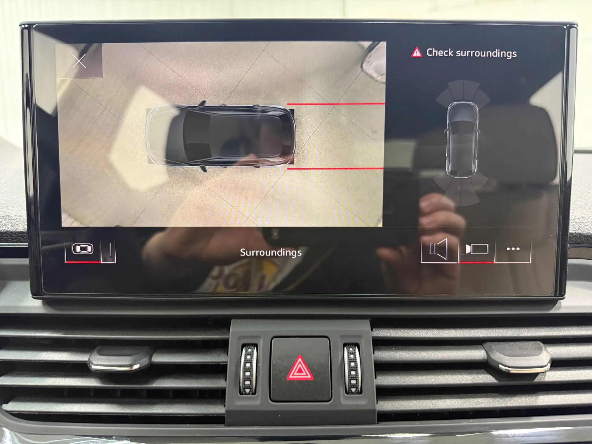 Used 2025 Audi Q5 e Premium Plus w/ Premium Plus Package image 25