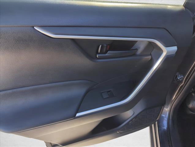 Certified 2021 Toyota RAV4 LE FWD image 9