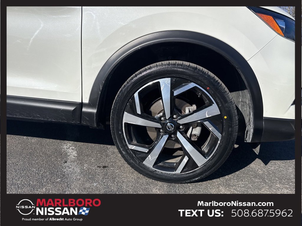 Used 2020 Nissan Rogue Sport SL image 10