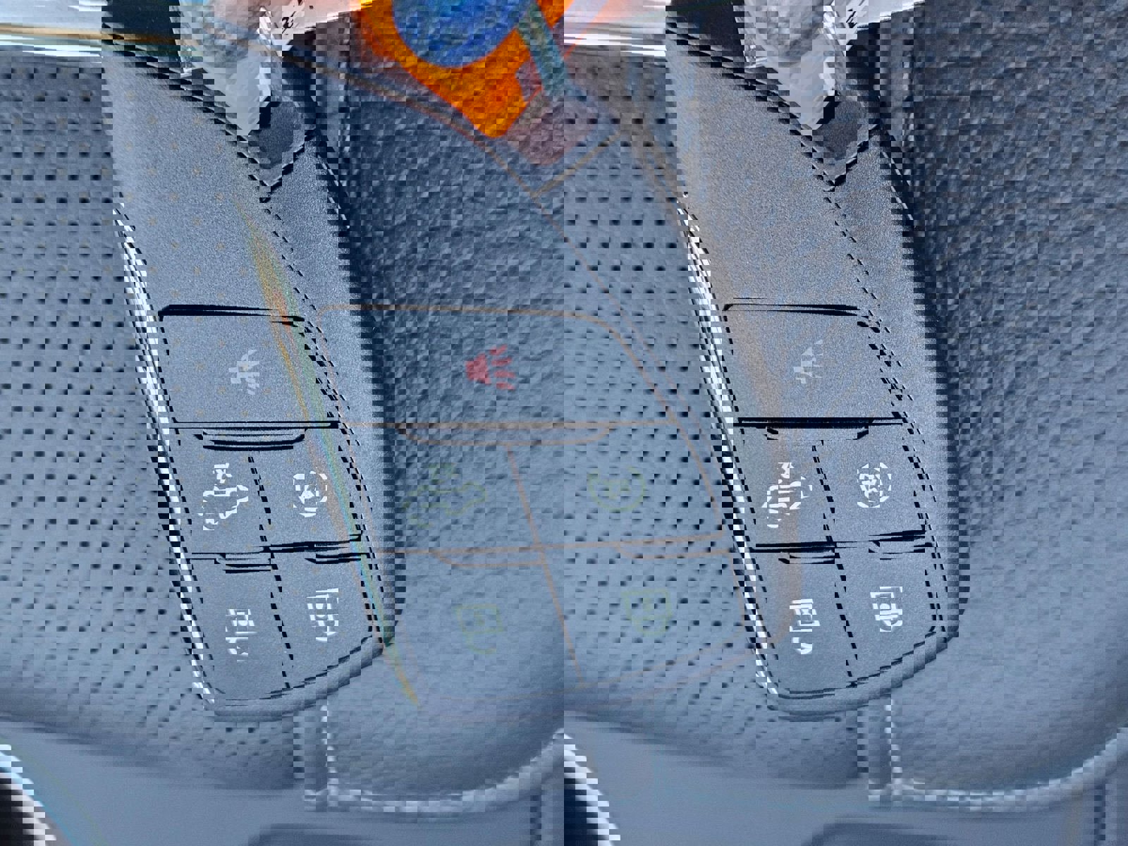 New 2026 GMC Sierra 2500 Denali w/ Denali Reserve Package image 32