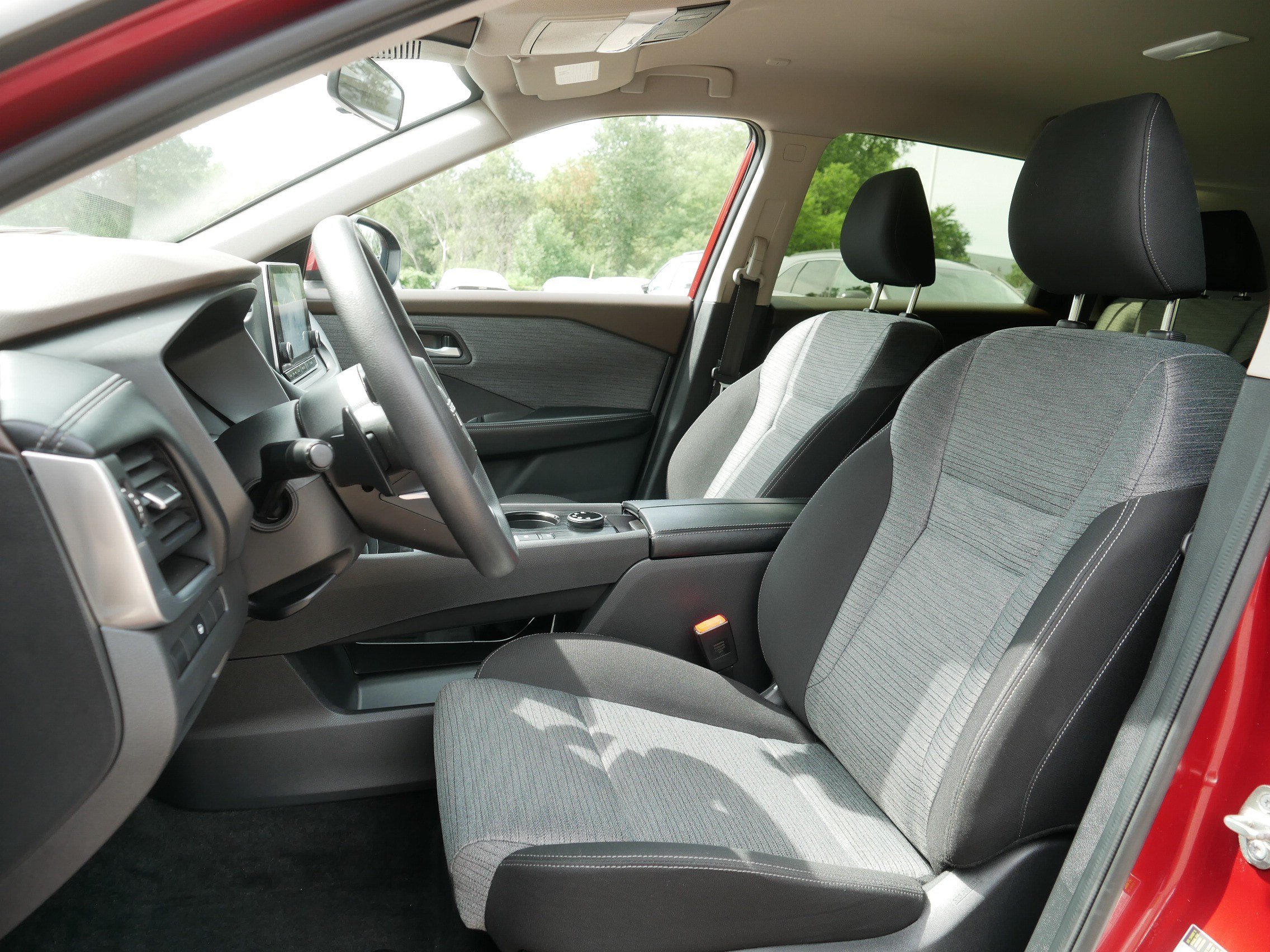 Certified 2023 Nissan Rogue SV AWD/4WD image 34
