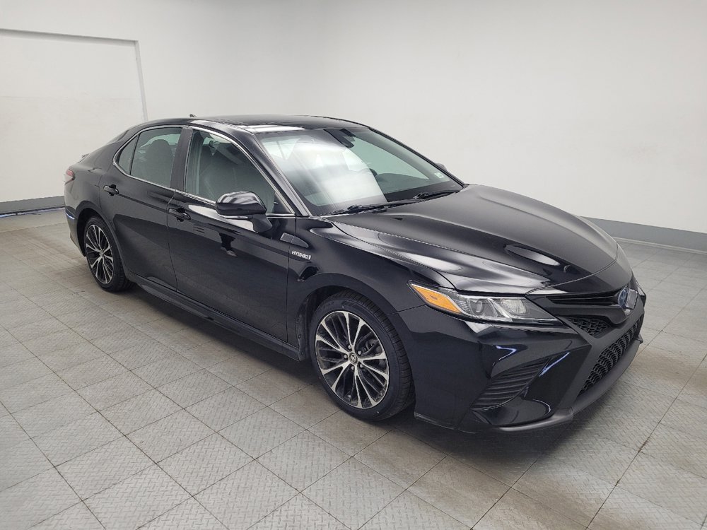 Used 2019 Toyota Camry SE w/ Sunroof Package FWD image 13