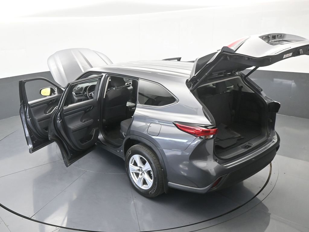Used 2023 Toyota Highlander LE image 70