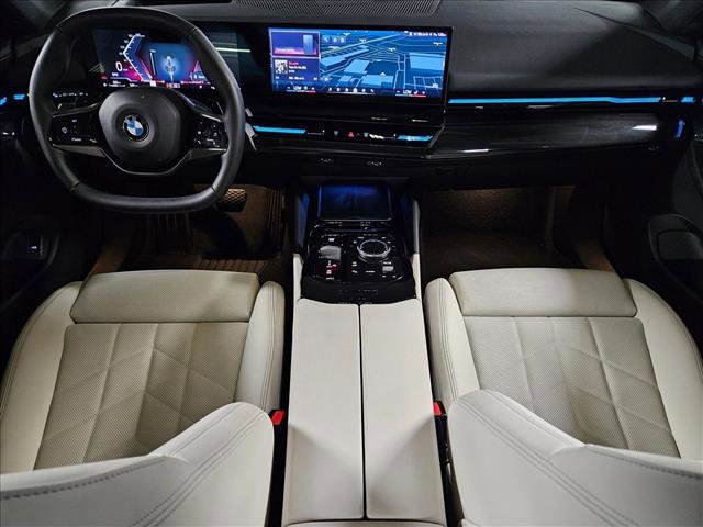 Certified 2024 BMW 530i 530i w/ Premium Package image 18