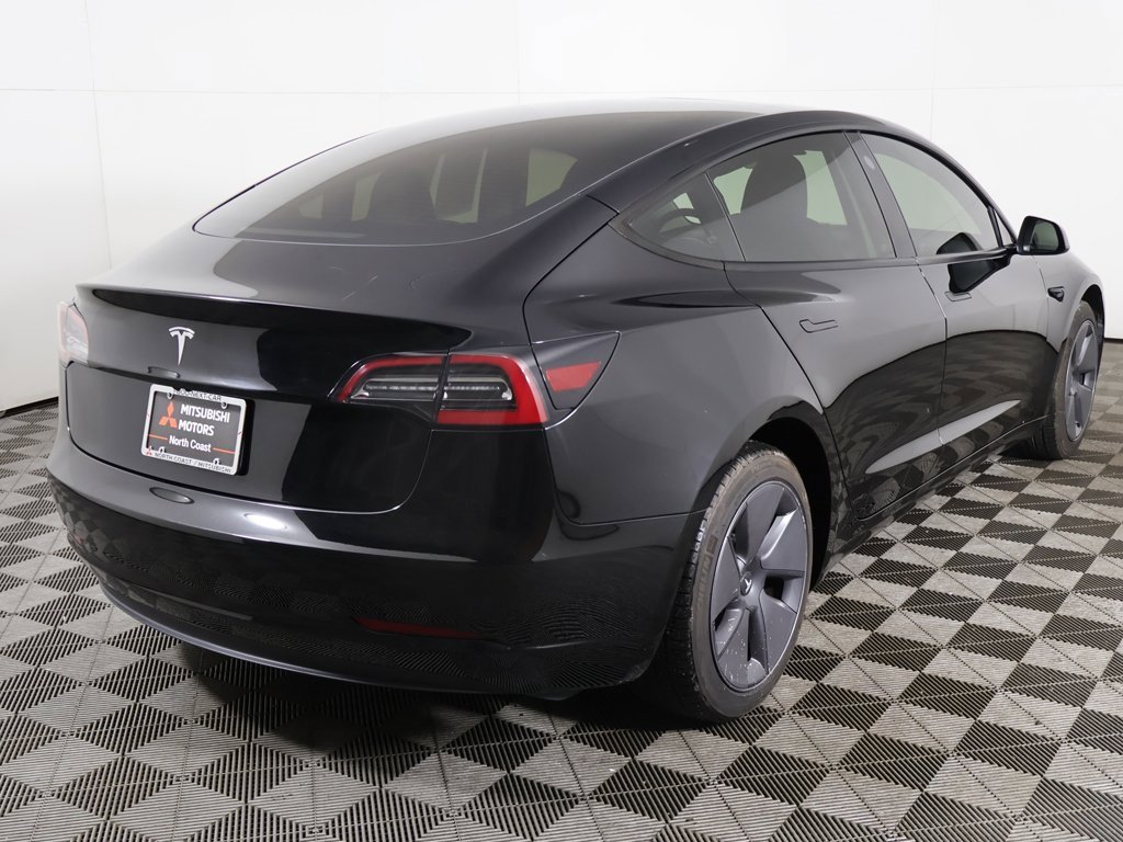 Used 2023 Tesla Model 3 Standard Range image 11