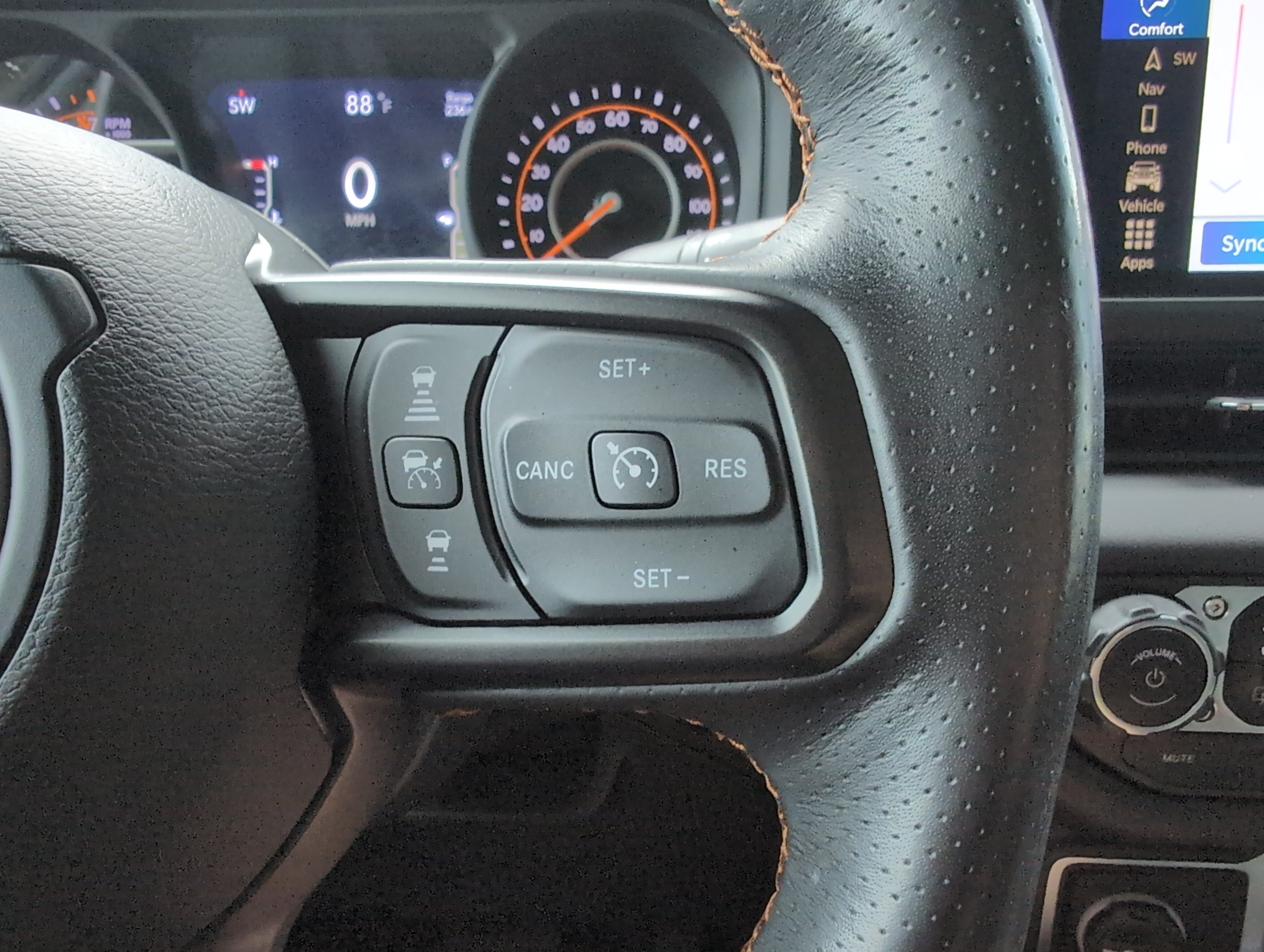 Used 2024 Jeep Gladiator Mojave AWD/4WD image 20