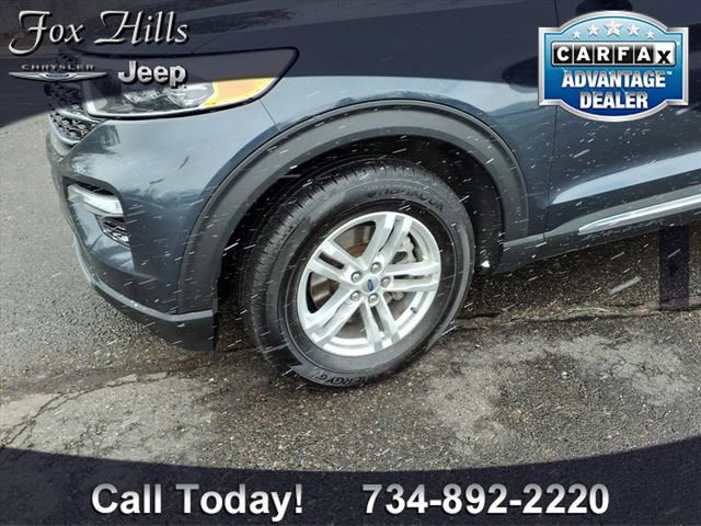 Used 2022 Ford Explorer XLT w/ Equipment Group 202A image 5