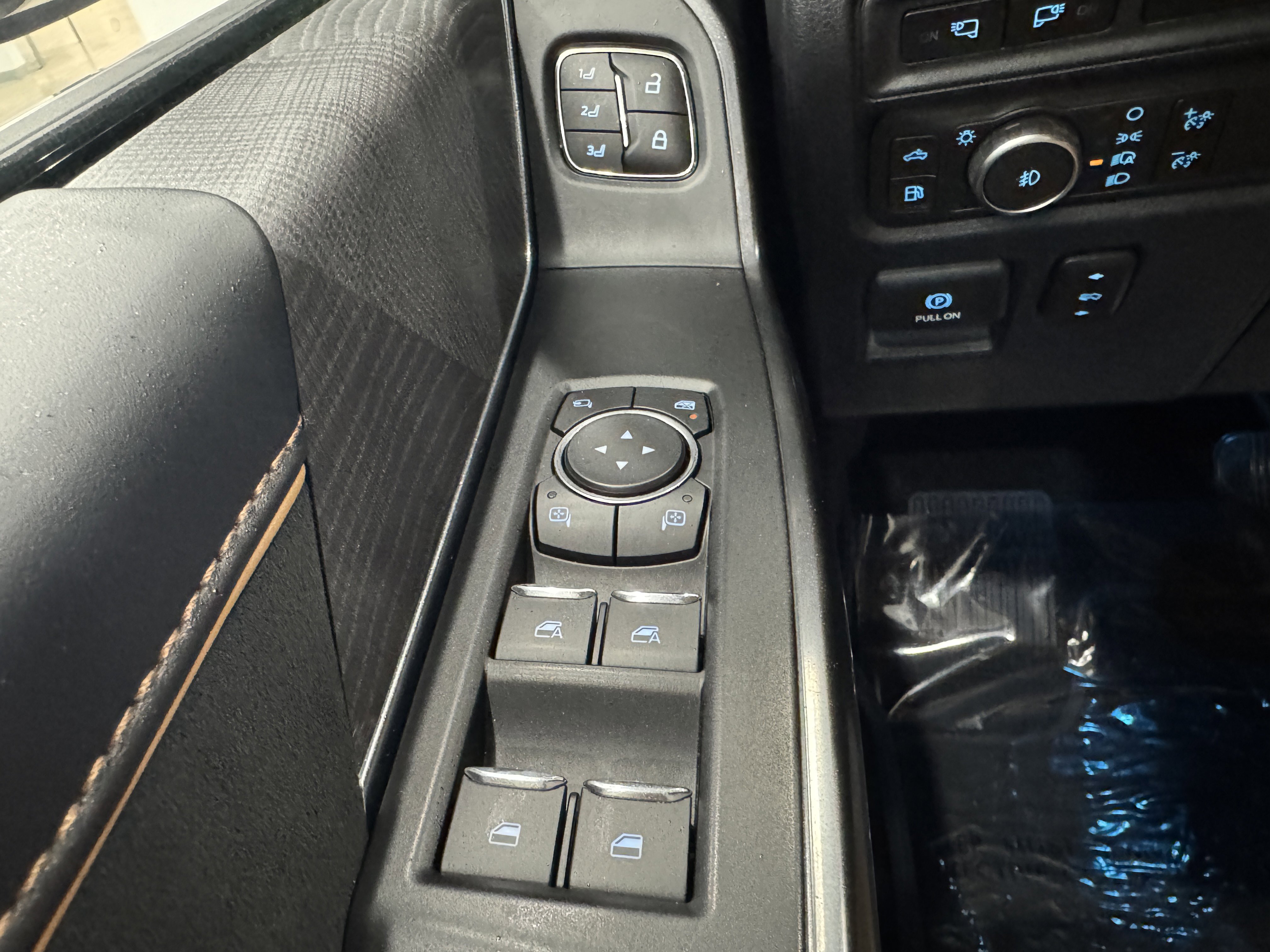 Used 2021 Ford F150 Platinum w/ Equipment Group 701A High image 18