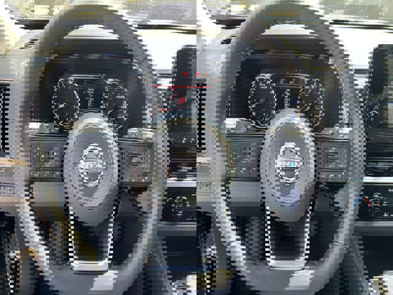 Certified 2025 Nissan Pathfinder SL image 7