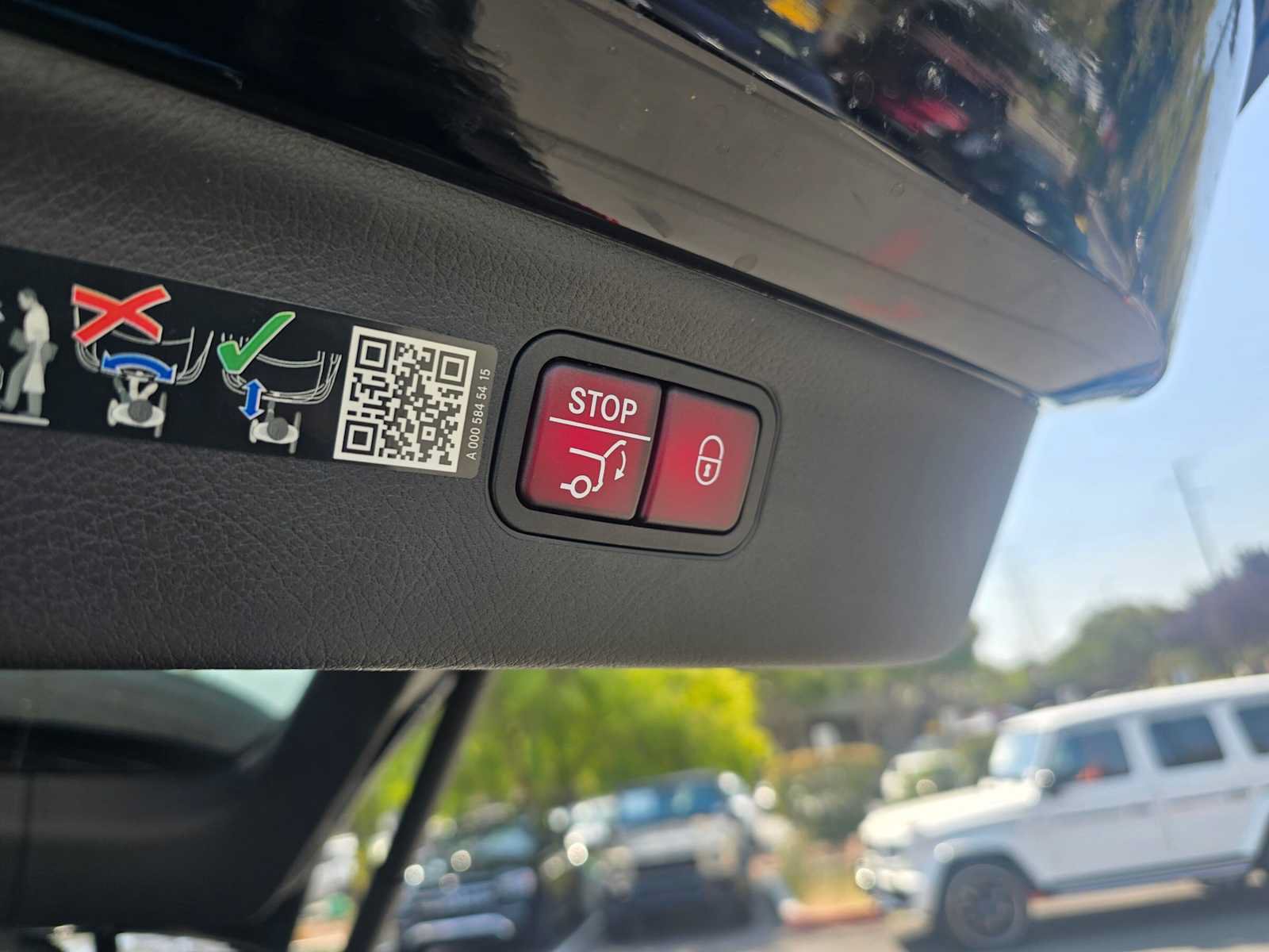 New 2026 Mercedes-Benz EQS 400 4MATIC SUV image 15