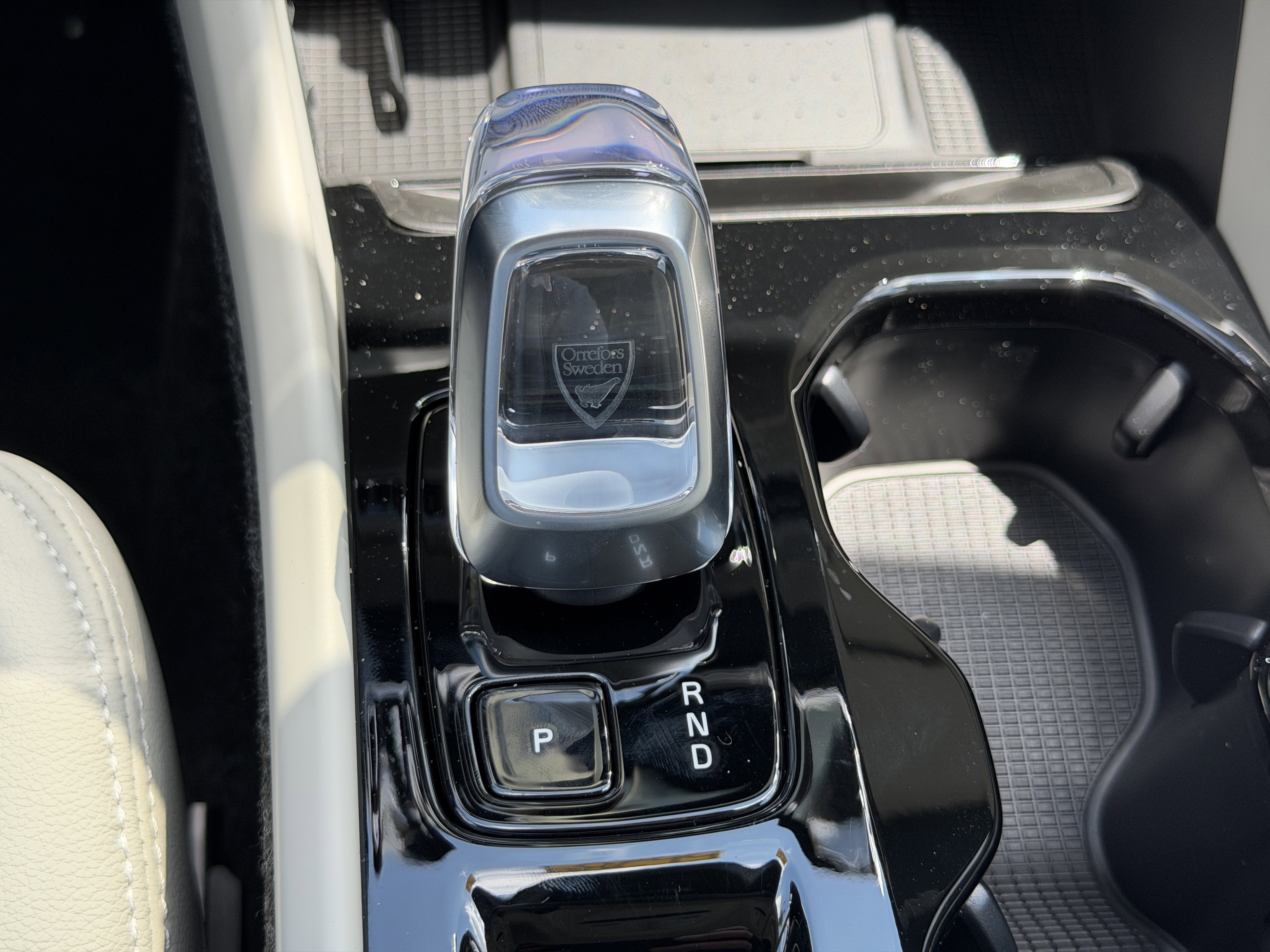 New 2026 Volvo XC40 B5 Plus w/ Climate Package AWD/4WD image 25
