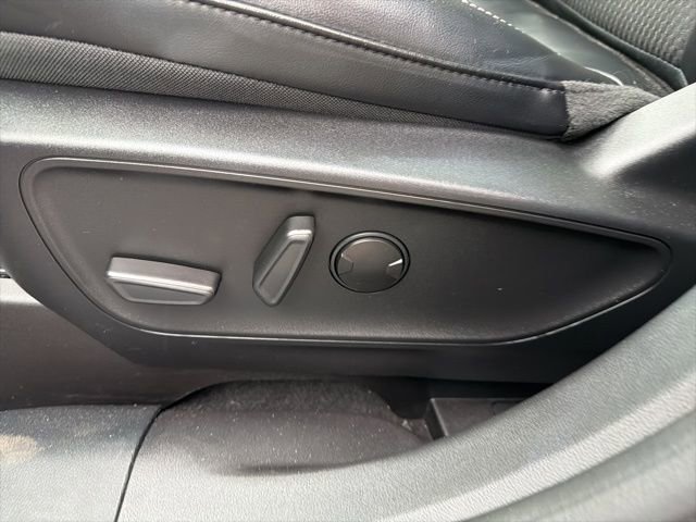 Used 2023 Ford Escape SE w/ Class II Trailer Tow Package image 25