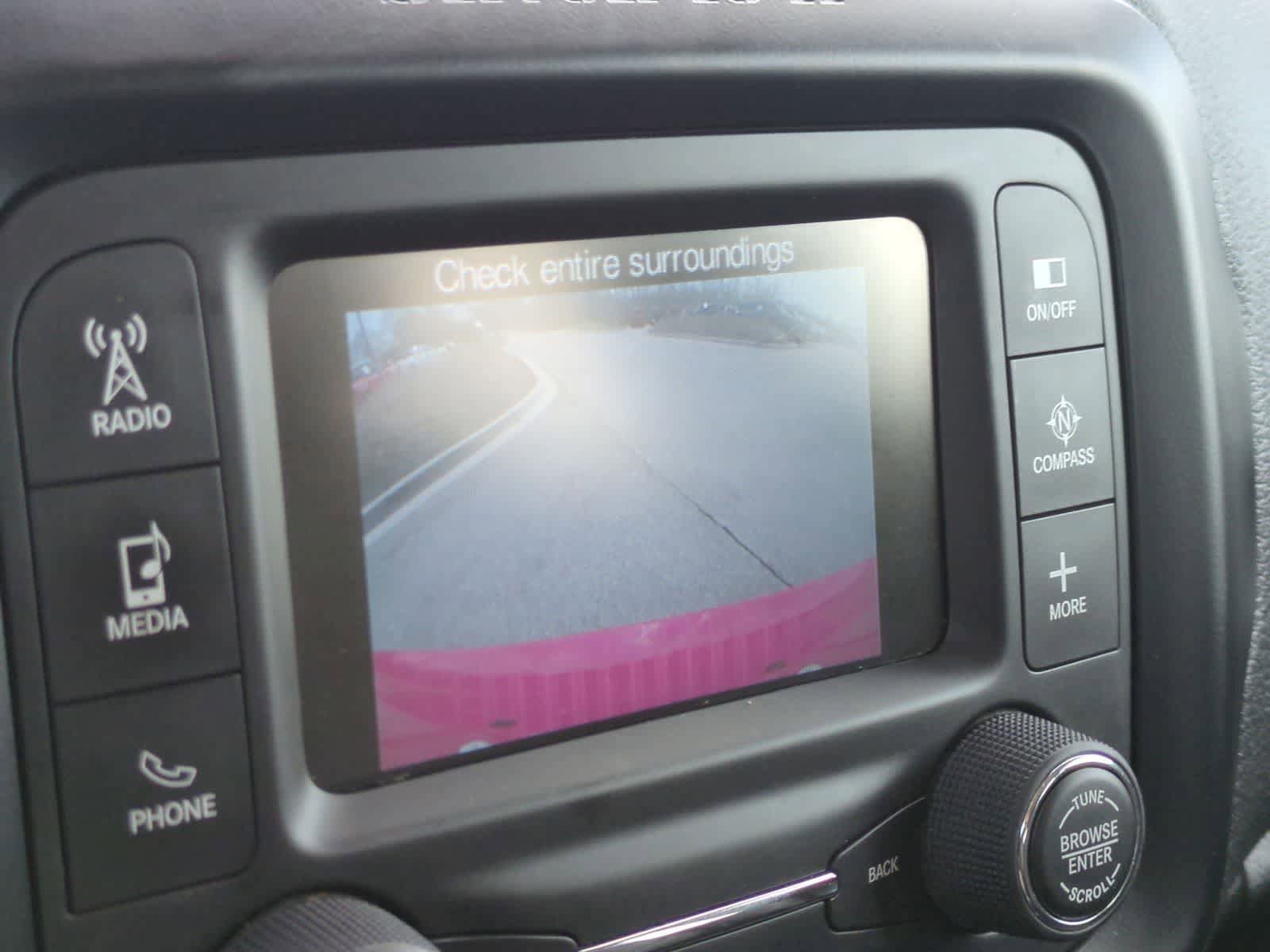 Used 2015 Jeep Renegade Limited FWD image 29