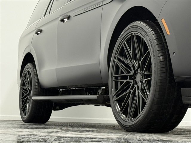 New 2025 Lincoln Navigator Black Label image 12