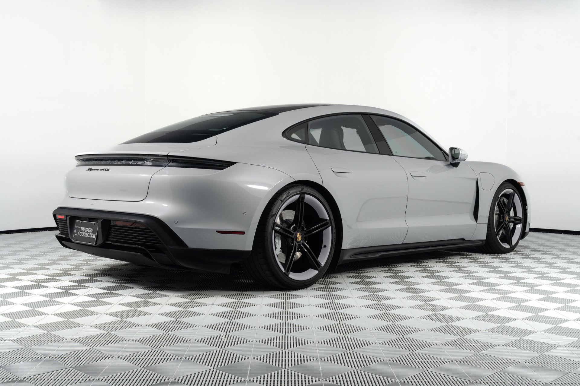 Used 2023 Porsche Taycan GTS AWD/4WD image 7