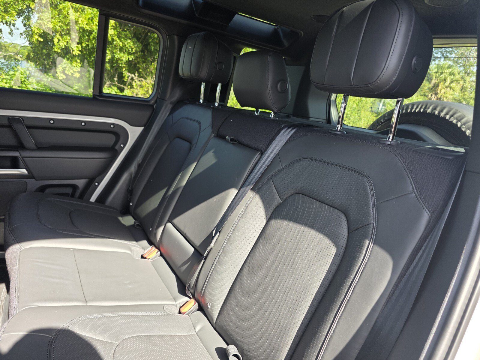 New 2026 Land Rover Defender 110 X AWD/4WD image 14