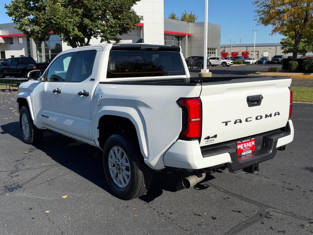 Certified 2024 Toyota Tacoma SR5 AWD/4WD image 3