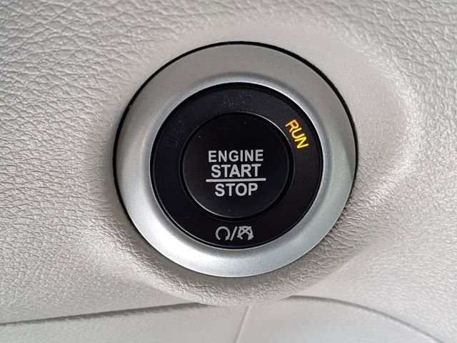 Used 2024 Chrysler Pacifica Touring-L FWD image 24